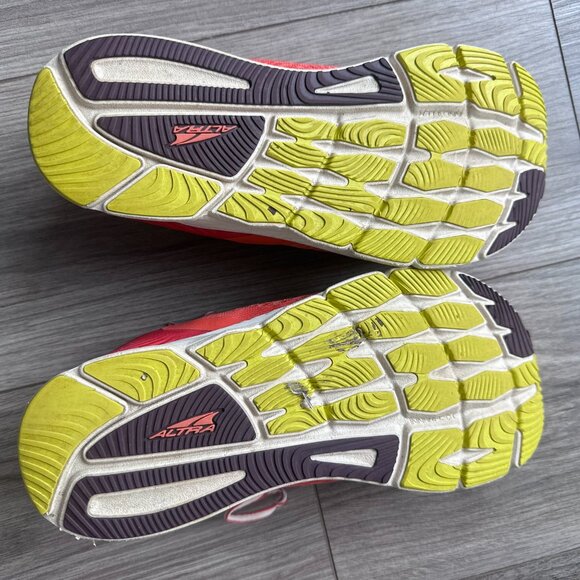 Coral and Yellow Altra Torin 5 shoes - Picture 4 of 8